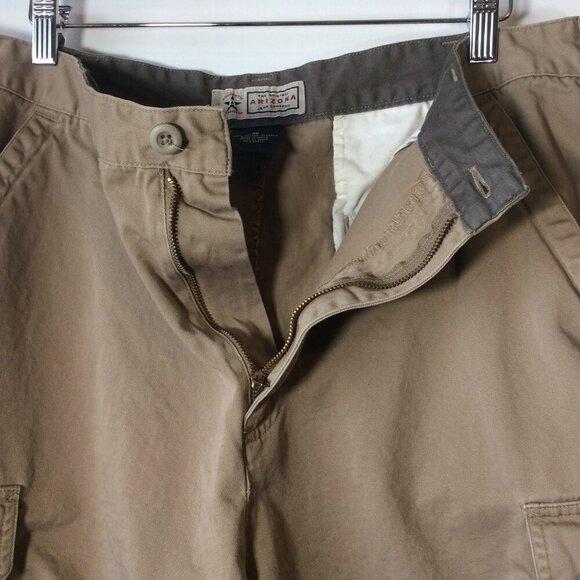 Arizona Tan Cargo Shorts Size 36 - Picture 5 of 8